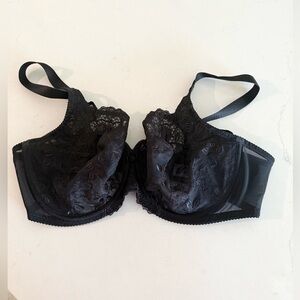Wacoal black lace underwire bra 38D